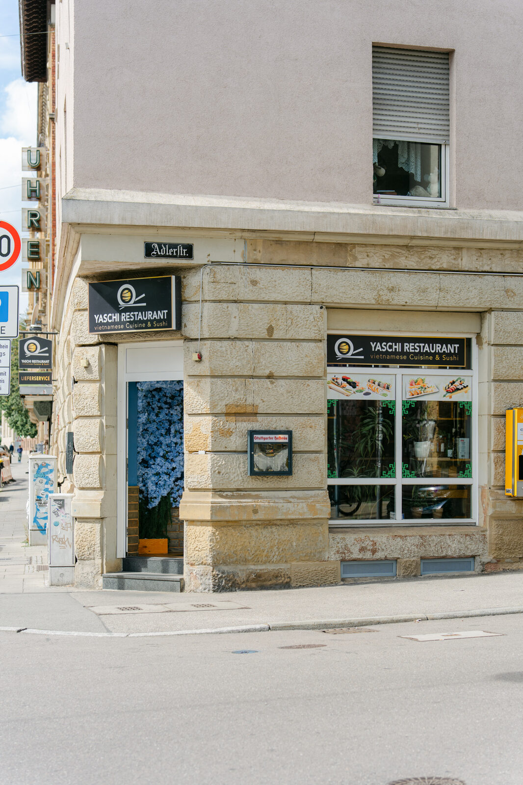 Yaschi Restaurant an der Ecke Adlerstraße